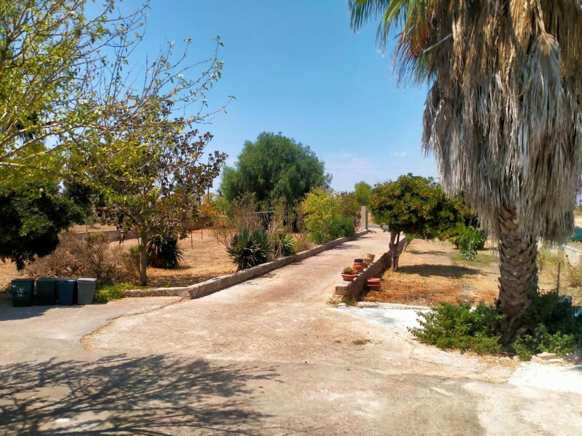 Villa Rizzieddru Galatone Exterior foto